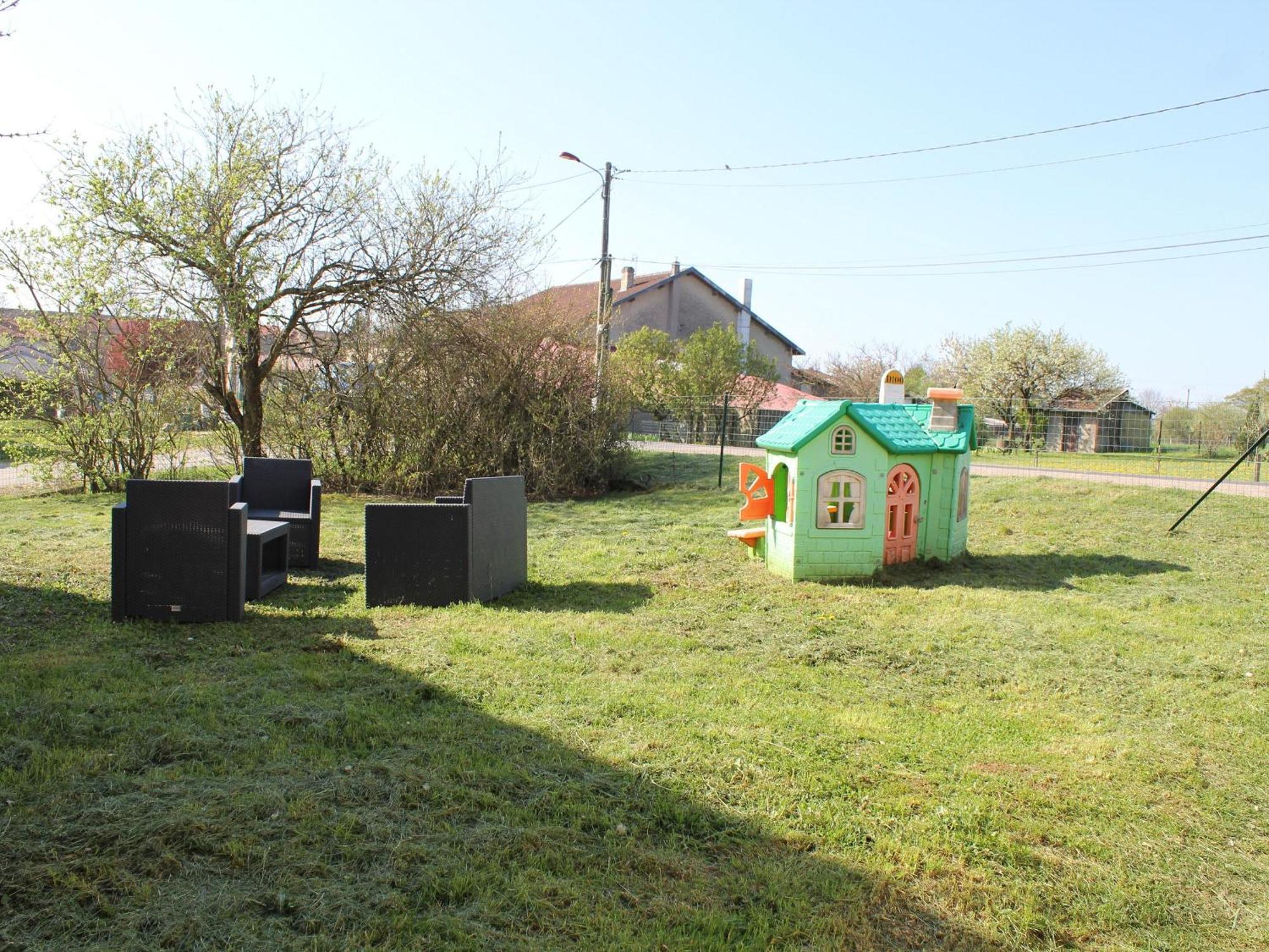 Gite Familial Et Equipe A La Campagne Avec Terrasse, Pres De Pont-A-Mousson Et De Nombreuses Activites - Fr-1-584-73 Lironville Dış mekan fotoğraf